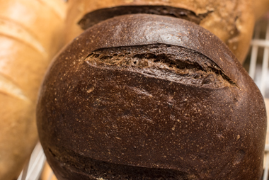 Corropolese Round Pumpernickel